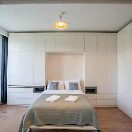 Daire Stylish Getaway - Immerse Yourself In Luxury *