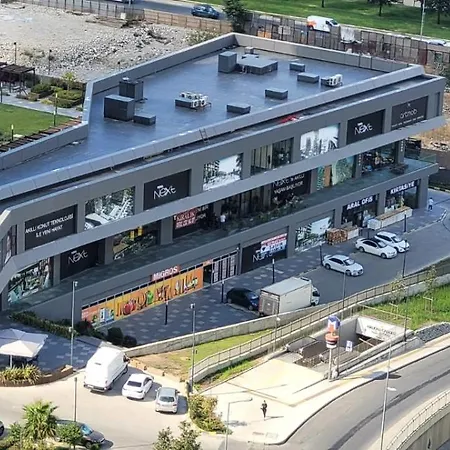 Stylish Getaway - Immerse Yourself In Luxury Appartamento